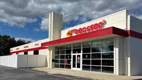 The Dog Stop – Oviedo